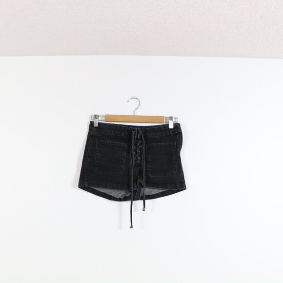 *LIRX Black Lace Up Front Denim Shorts - Picture 2 of 5